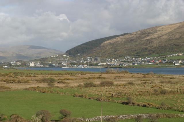 Blick auf Caherciveen und River Fertha