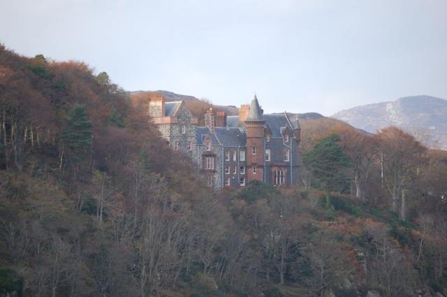 Bescheidenes Anwesen auf der Anhöhe