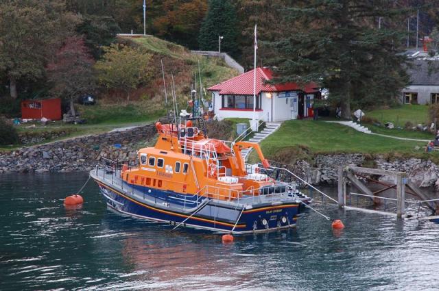 Lifeboat im Hafen von Port Askaig